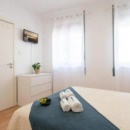 Calm Sunny House With Terrace * Porto